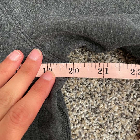 Lululemon Half Cut Pullover Heathered Black size 4 - Picture 4 of 6